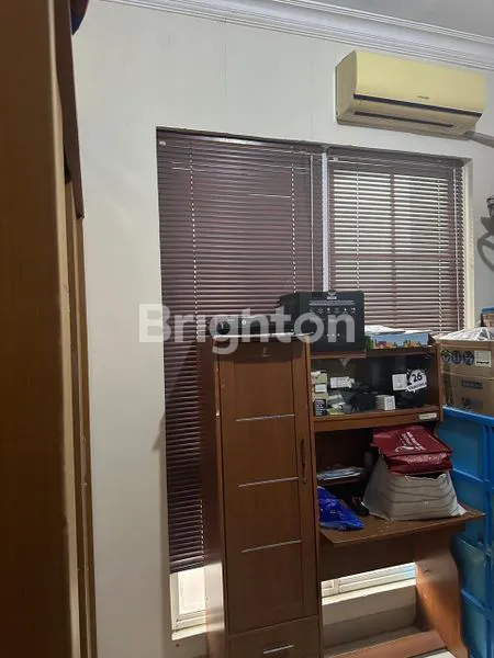 image DI JUAL RUMAH STRATEGIS DI UJUNG MENTENG  JAKARTA TIMUR — DEKAT 3 EXIT TOL, HARGA 5M-AN SAJA! (8)