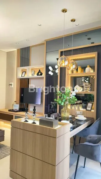 image RUMAH BARU 2 LANTAI FULLY FURNISHED CEMOROKANDANG  DEKAT TOL SAWOJAJAR (2)