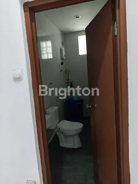 image RUMAH DURI KOSAMBI JAKARTA BARAT ASRI DAN AMAN DENGAN ONE GATE SYSTEM (4)