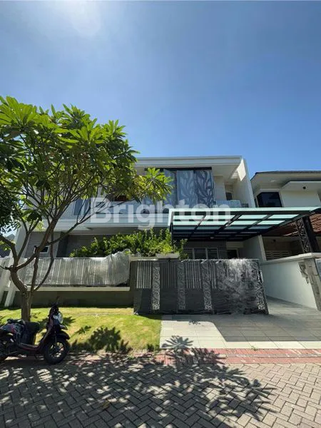 image RUMAH DI GRAHA FAMILY SURABAYA LOKASI DAN BANGUNAN PREMIUM  (1)