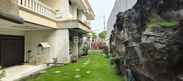 image RUMAH 2 LANTAI HITUNG TANAH NOL JALAN KENJERAN (6)