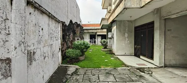 image RUMAH 2 LANTAI HITUNG TANAH NOL JALAN KENJERAN (8)