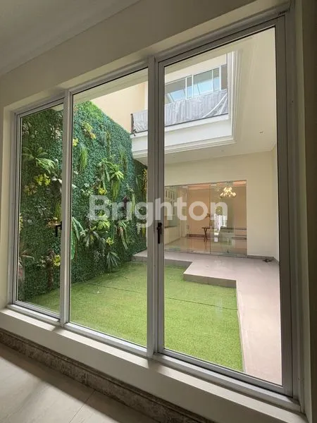 image RUMAH DI GRAHA FAMILY SURABAYA LOKASI DAN BANGUNAN PREMIUM  (3)