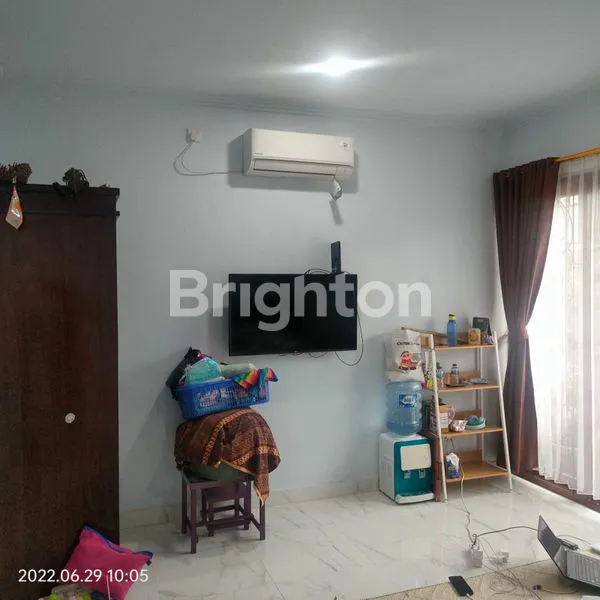 image RUMAH MEWAH 2 LANTAI + ROOFTOP DI NUNGGU CANGGU (3)