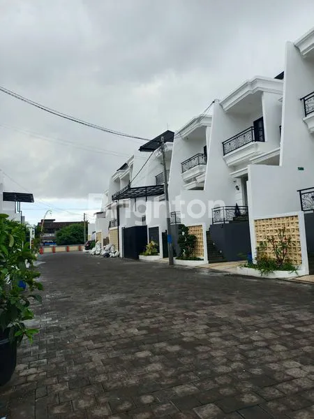 image DISEWAKAN RUMAH BARU CLUSTER – KAWASAN ELIT DENPASAR SELATAN (5)
