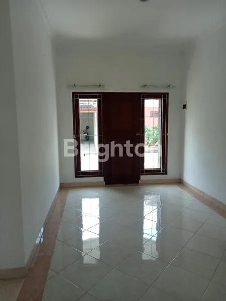 image RUMAH SIAP HUNI 3 KT JALAN GODEAN (3)