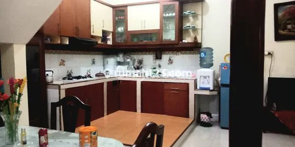 image DIJUAL RUMAH LOKASI STRATEGIS PEDURUNGAN KIDUL DEKAT ADA FATMAWATI SEMARANG (6)