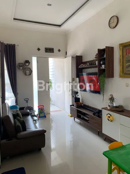 image RUMAH 2 LANTAI DI TASIKMADU KOTA MALANG, DEKAT MALL & KAMPUS BRAWIJAYA (4)