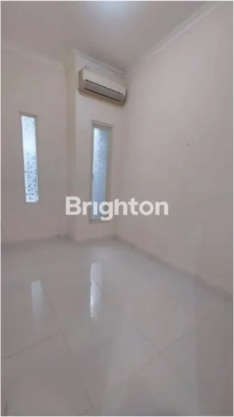 image RUMAH BARU RENOVASI SIAP HUNI GRAHA SUKOLILO REGENCY SURABAYA (3)