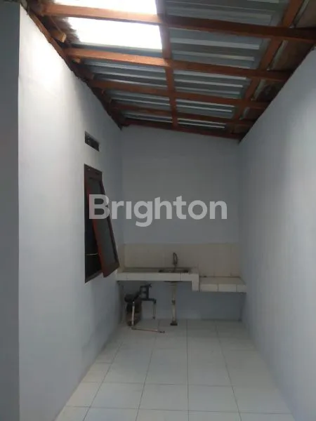 image RUMAH DIBAWAH 1M!!! SIAP PAKAI DI TENGAH KOTA  (6)
