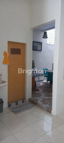 image VILLA 2 LANTAI SIAP HUNI DI KOMPLEKS ZEQUITA - JAMIN GINTING (4)