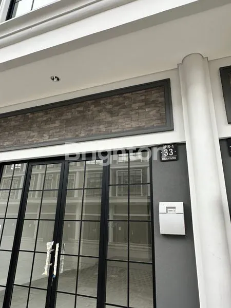image RUKO BARU STRATEGIS 3,5 LANTAI DI HARVARD PIK 2 (2)
