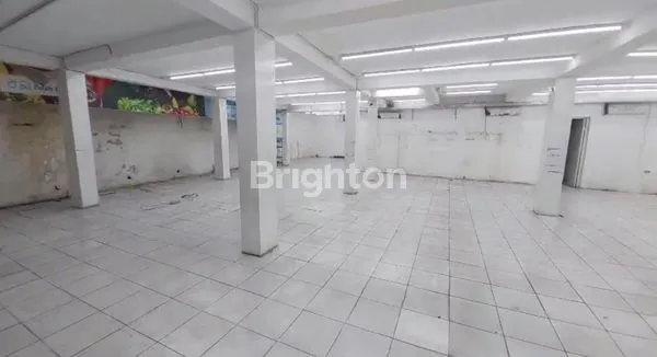 image DISEWAKAN AREA KOMERSIL RUMAH USAHA 2 LANTAI NOL JALAN, AREA RAMAI PADAT PENDUDUK STRATEGIS DEKAT KAPAS KRAMPUNG RAYA KENJERAN PAKUWON CITY MULYOSARI (1)