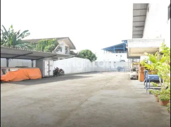 image GUDANG STRATEGIS DI TANGERANG, 2 LANTAI, SHM (5)