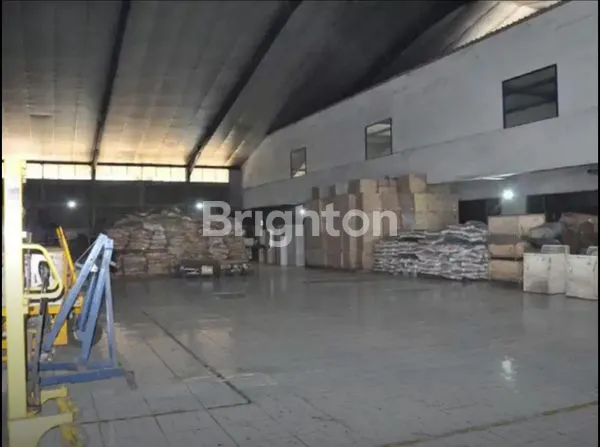 image GUDANG STRATEGIS DI TANGERANG, 2 LANTAI, SHM (4)