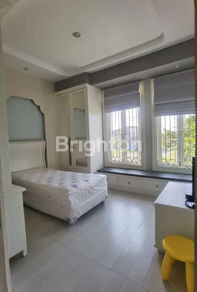 image RUMAH MEWAH 2 LANTAI FULL FURNISH DI PERSADA ASRI KEDIRI (2)