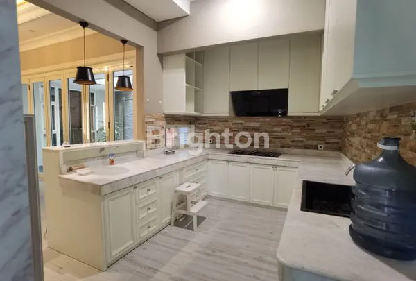 image RUMAH MEWAH 2 LANTAI FULL FURNISH DI PERSADA ASRI KEDIRI (5)