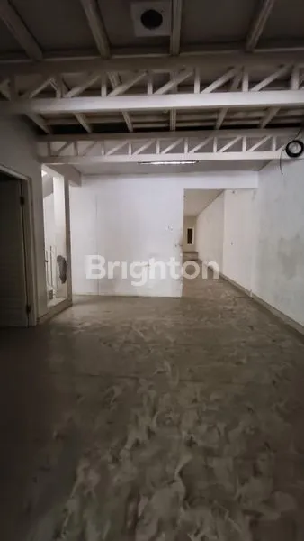 image RUMAH / RUANG USAHA STRATEGIS KOTA KEDIRI  (5)