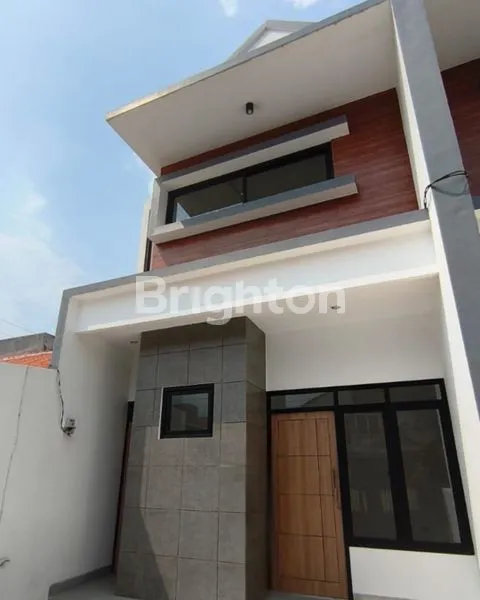 image RUMAH 2 LANTAI SHM, LT/LB 100M² DI TENGGILIS MEJOYO (1)
