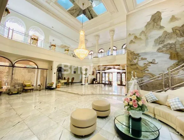 image RUMAH MEWAH RAYA DHARMAHUSADA INDAH (5)