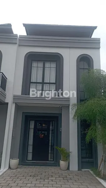 image RUMAH BERGAYA AMERIKA DI LINGKUNGAN NYAMAN DAN AMAN . (1)