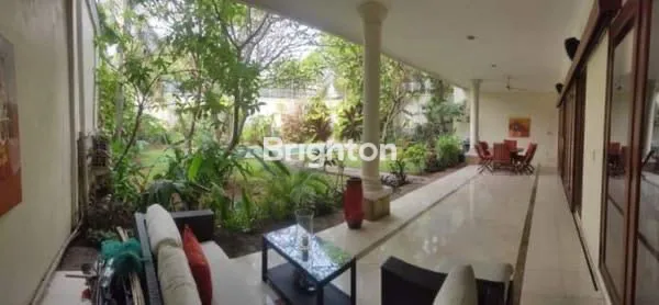 image RUMAH MEWAH 2 LANTAI DI KEMANG, LT 750M² (3)