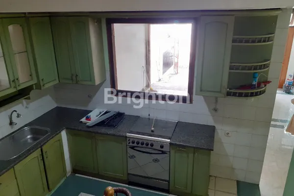 image RUMAH 2 LANTAI SIAP SEWA DI PERUMAHAN GADING SURYA (5)