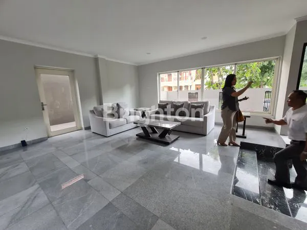 image GRAHA FAMILY GOLF VIEW WITH POOL (4)