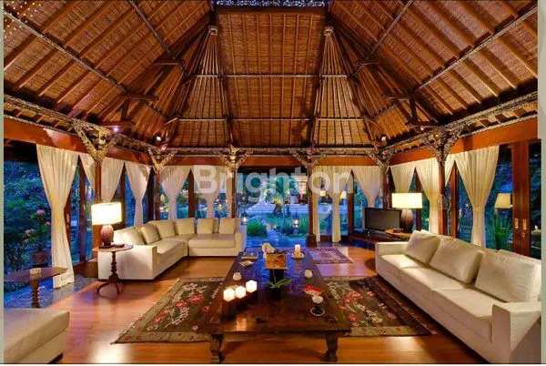 image VILLA LUXURY 500MTR TO MERTASARI BEACH AND FULL FURNISHED  (4)