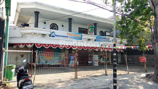image RUMAH NOL JALAN KOMERSIAL AREA SIAP PAKAI COCOK UNTUK USAHA RAYA MARGOREJO INDAH (2)