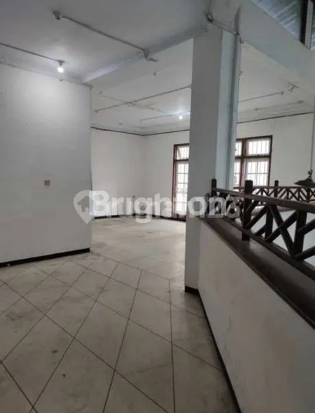 image RUMAH NOL JALAN KOMERSIAL AREA SIAP PAKAI COCOK UNTUK USAHA RAYA MARGOREJO INDAH (4)