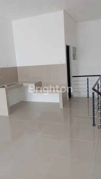 image RUKO MODERN DI LINGKUNGAN PERUMAHAN GREEN LAND (4)