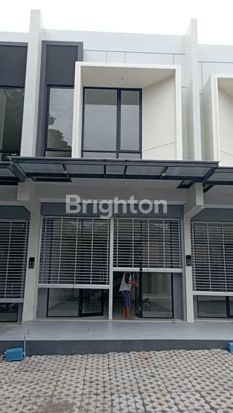 image RUKO MODERN DI LINGKUNGAN PERUMAHAN GREEN LAND (1)