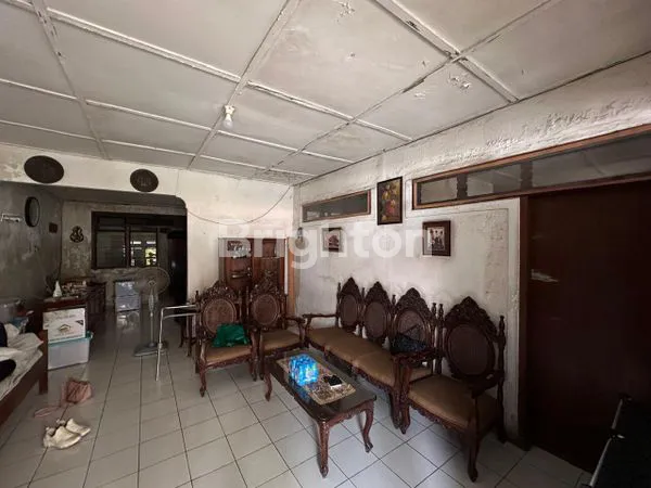 image RUMAH TUA DI BUNGUR KEMAYORAN  JAKARTA PUSAT (3)