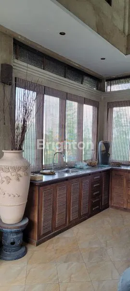 image GEDUNG DI JUAL DI BATUBULAN (6)