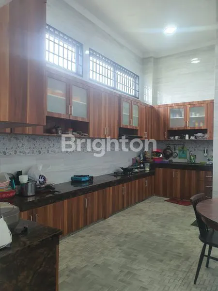 image HUNIAN MEWAH FULL FURNISH, GARASI 4 MOBIL DI TITI KUNING (6)