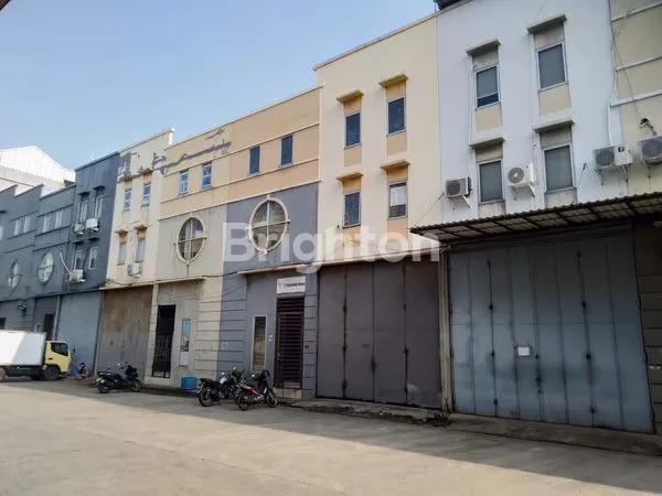 image GUDANG SIAP PAKAI DI PIK, LT 240M² (1)