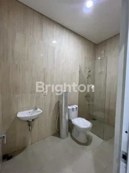 image GRAND PAKUWON SURABAYA BARAT ROW 3 MOBIL SERAH TRIMA DESEMBER 2025 (5)