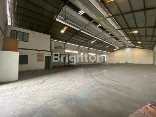 image GUDANG SIAP PAKAI AKSES KONTAINER BEBAS BANJIR DOUBLE GATE OSOWILANGUN PERMAI  (2)