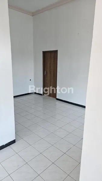 image RUMAH SIAP PAKAI DI TANAH MAS SEMARANG UTARA (3)