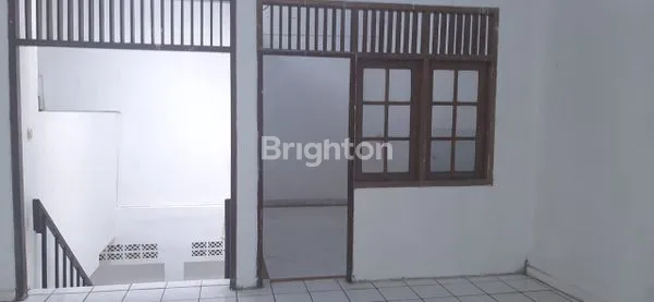 image RUKO 3 LANTAI SHM, LOKASI STRATEGIS TEBET (8)