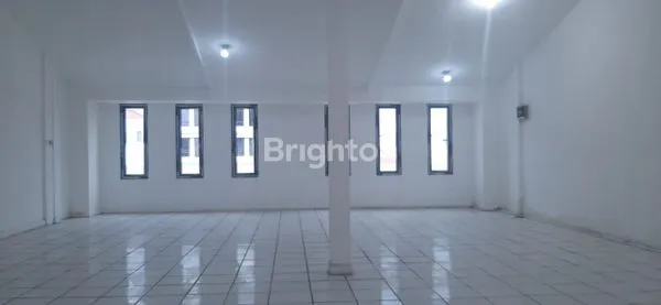 image RUKO 3 LANTAI SHM, LOKASI STRATEGIS TEBET (7)