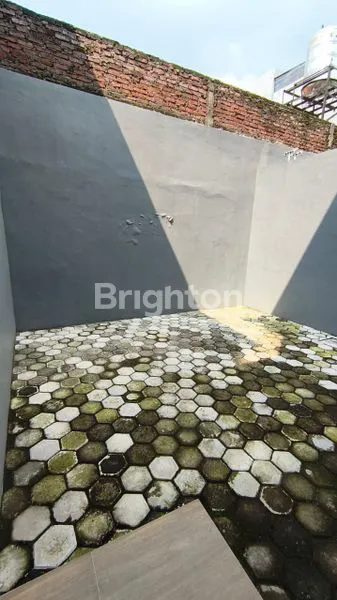 image BARU GRESS TENGGILIS MEJOYO 5X20 CUMA 1.6M, ADA HALAMAN BELAKANG, CARPORT LEGA BUAT MOBIL BESAR (4)