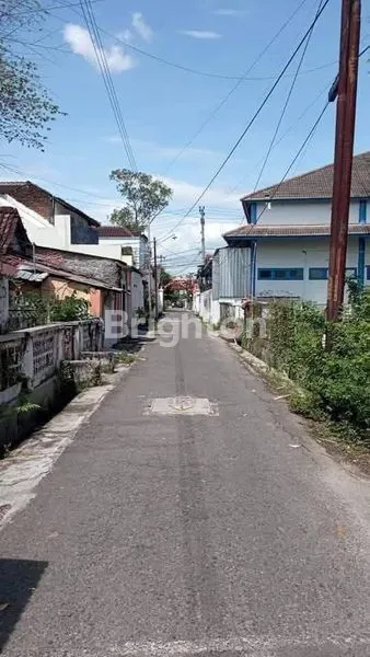image RUMAH KOS STRATEGIS DI SOLO, SHM, 9 KAMAR (2)