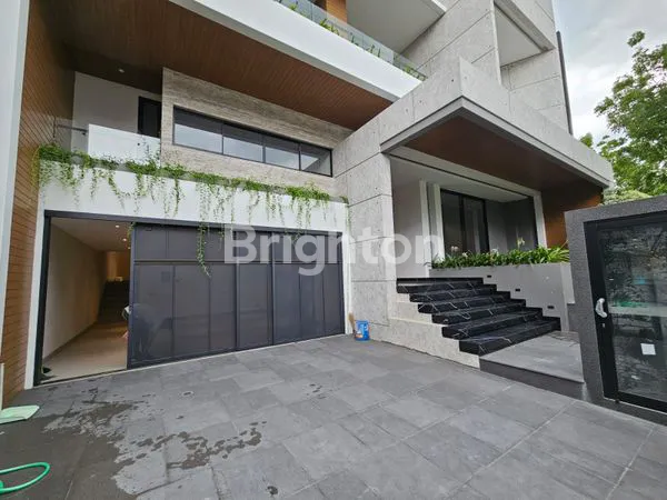 image RUMAH BARU PAKUWON INDAH SURABAYA IMPERIAL GOLF SIAP HUNI (2)