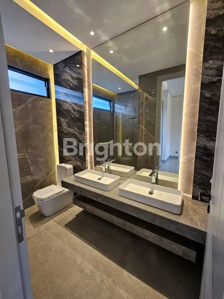 image RUMAH BARU PAKUWON INDAH SURABAYA IMPERIAL GOLF SIAP HUNI (8)