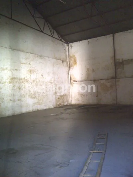 image JUAL GUDANG KANTOR PEGIRIAN SEMAMPIR PERAK (5)