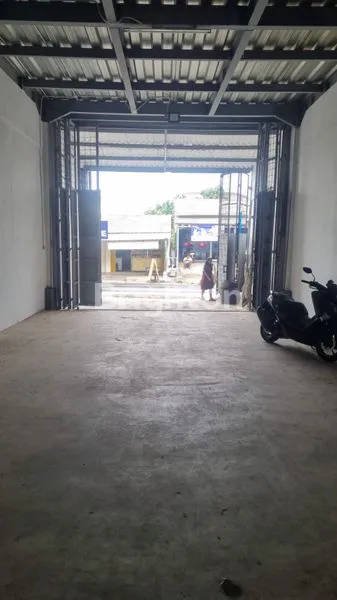 image SEWA GUDANG 2 LANTAI  (3)