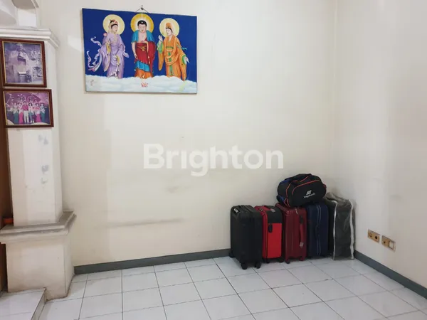 image RUMAH SIAP HUNI GRIYA PERMATA CIPONDOH TANGERANG (8)