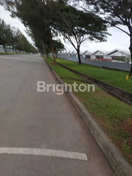 image DIJUAL TANAH STRATEGIS  900M2 KAWASAN INDUSTRI DELTA SILICON 8 \\\\U2728 (2)